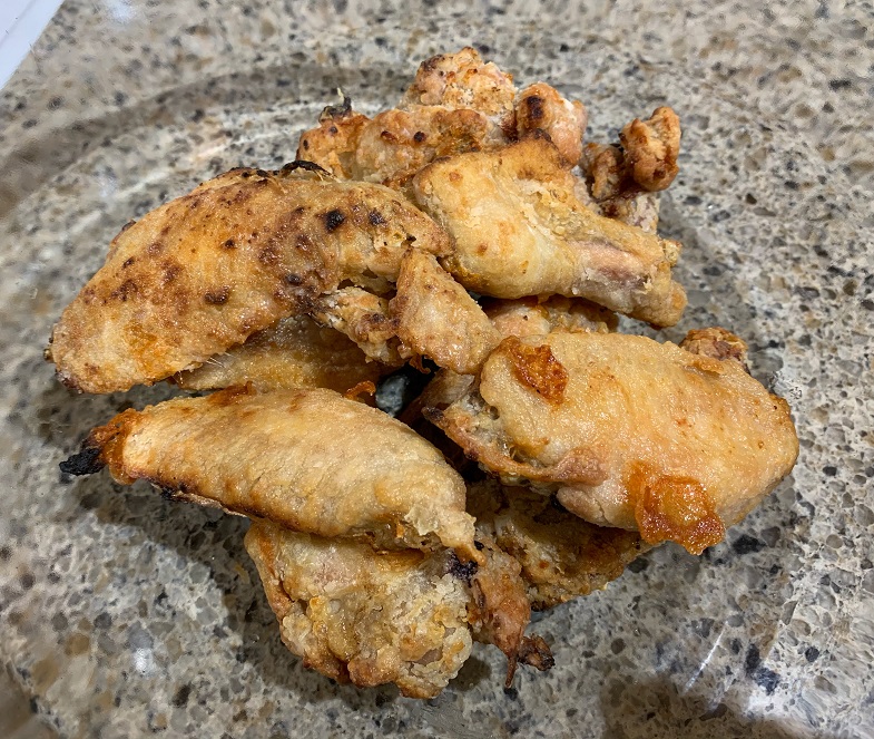 cooked wings before sauce