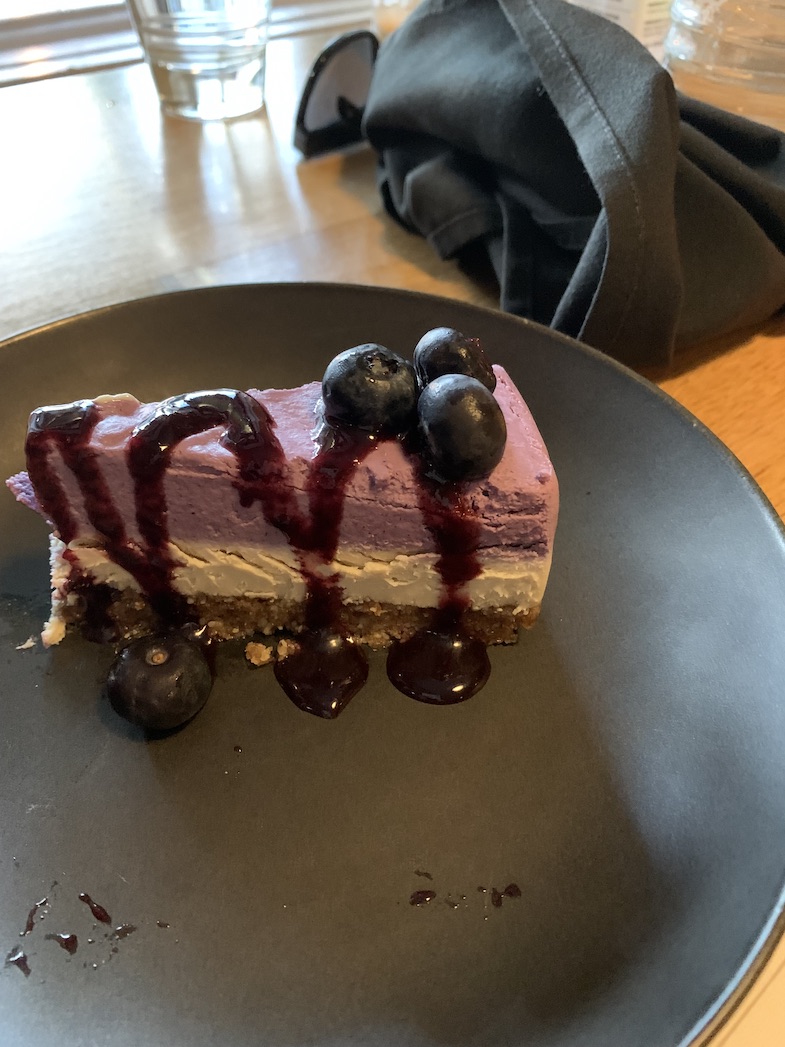 vegan blueberry cheesecake