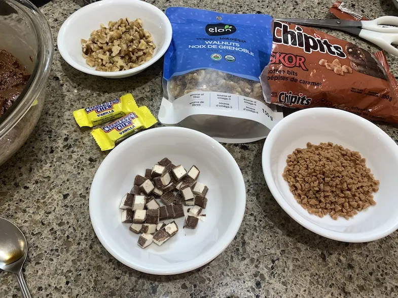 ingredients to add to the fudge or sprinkle on top