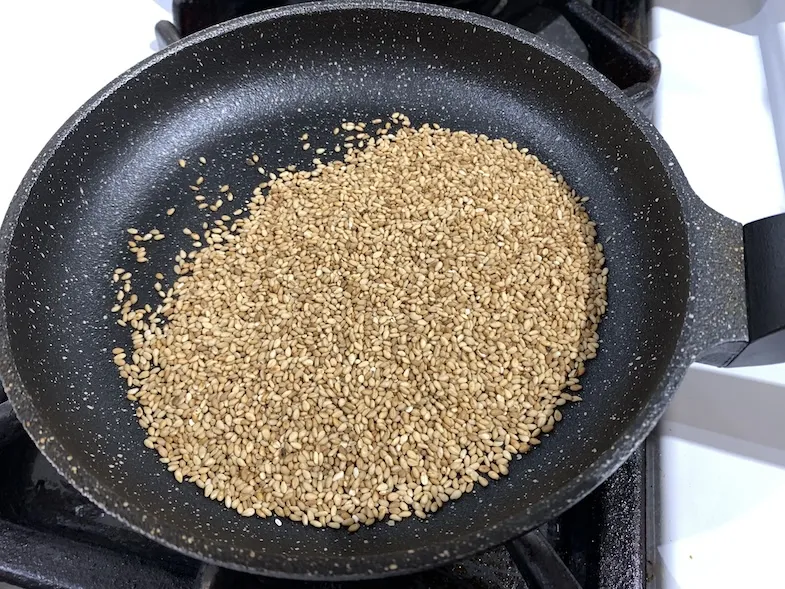 toasting white sesame seeds